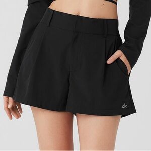 High waist status trouser short